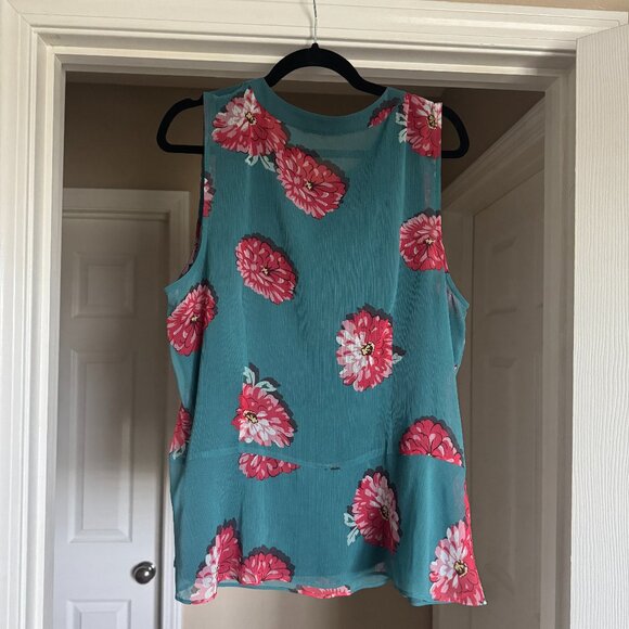 Cabi Blushing Floral Top - Picture 3 of 5